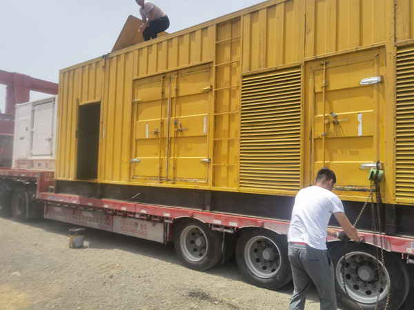 屏南除了负载情况和发动机维护，还有哪些因素会影响 200kw 柴油发电机的油耗？
